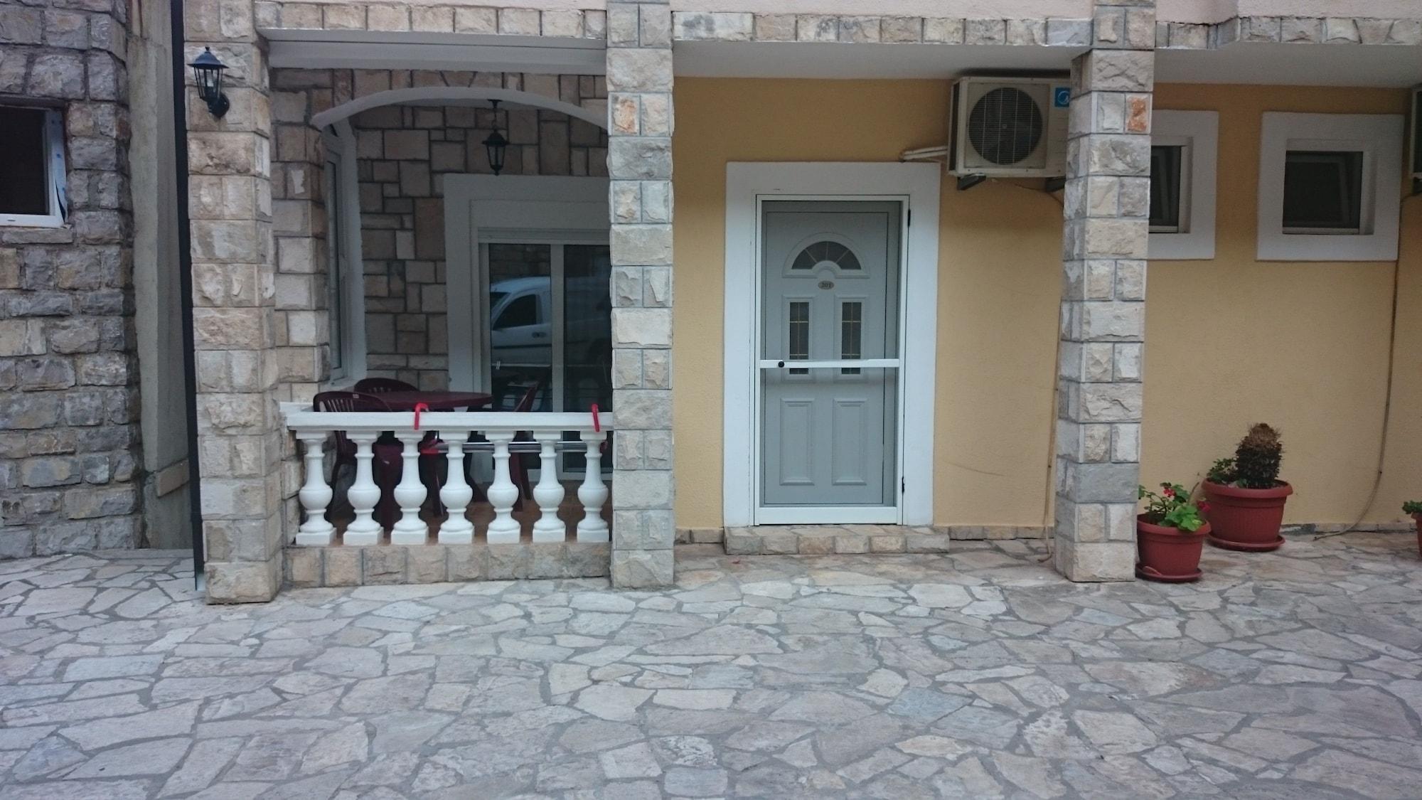 Petrovac Castellamare Residence מראה חיצוני תמונה